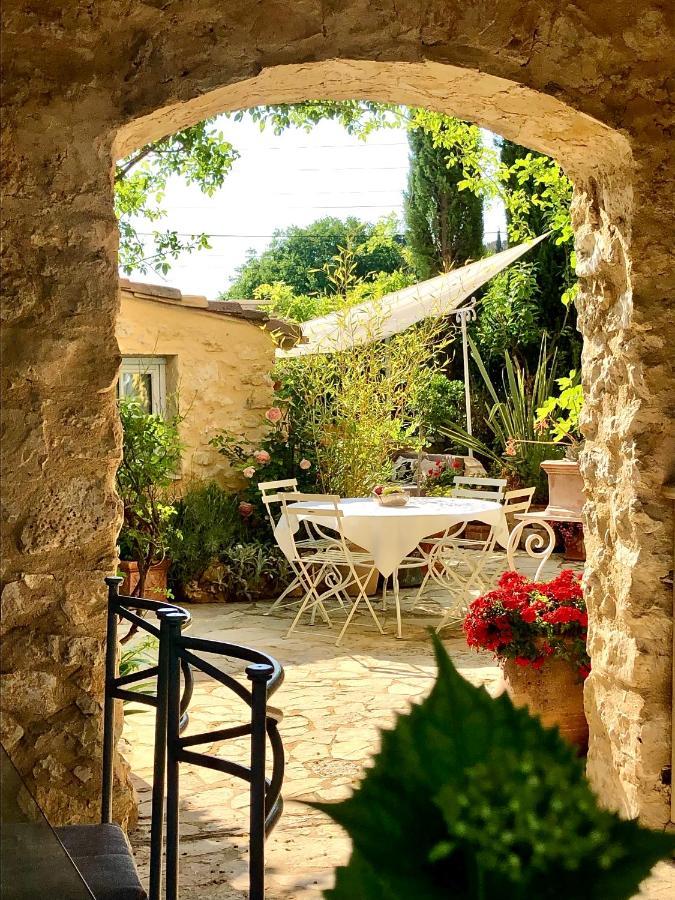 Villa L'Ile Aux Fleurs Ventabren Esterno foto